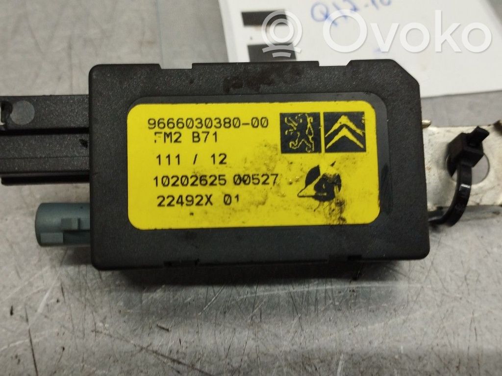 Antenos stiprintuvas   9666030380