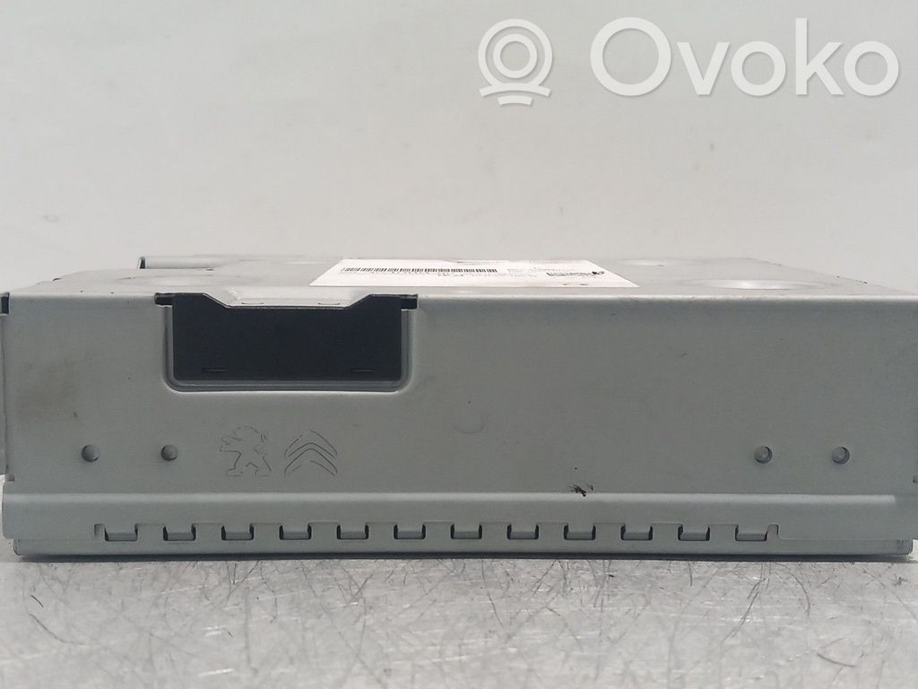 Panel / Radioodtwarzacz CD/DVD/GPS   9835408980