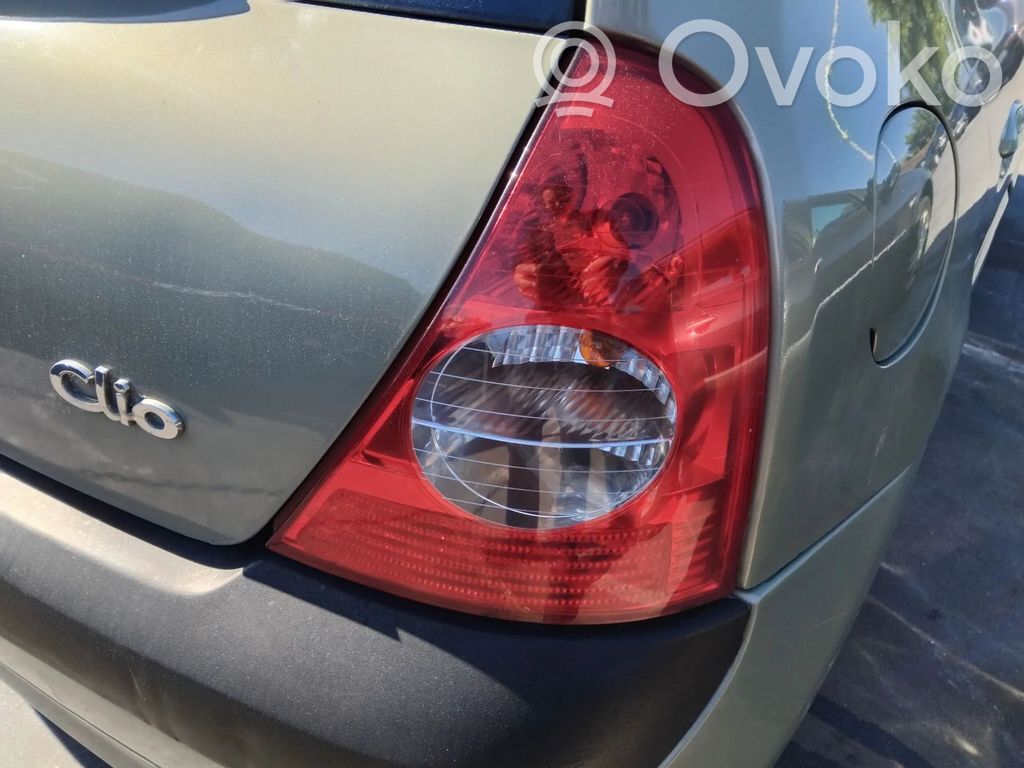 Renault Clio II Feux arrière / postérieurs