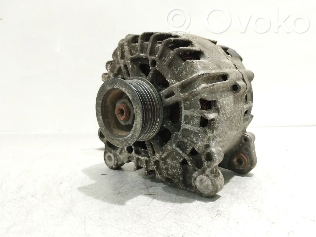 Audi A5 8T 8F Generator/alternator 