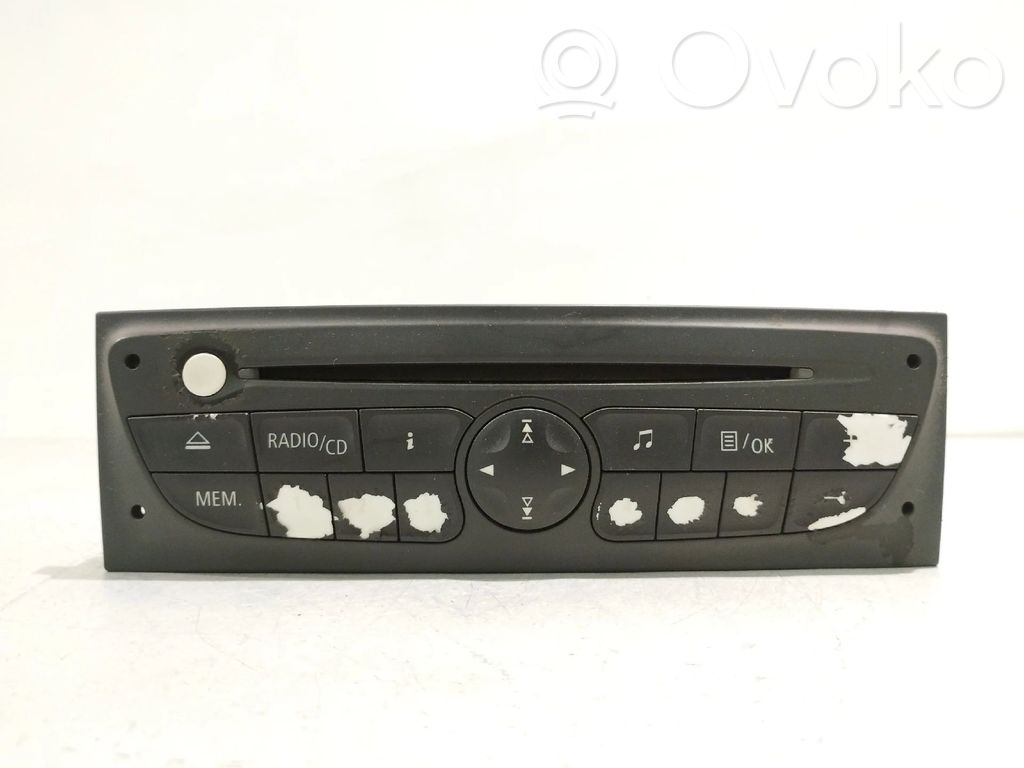 Renault Clio III Radio / CD-Player / DVD-Player / Navigation 