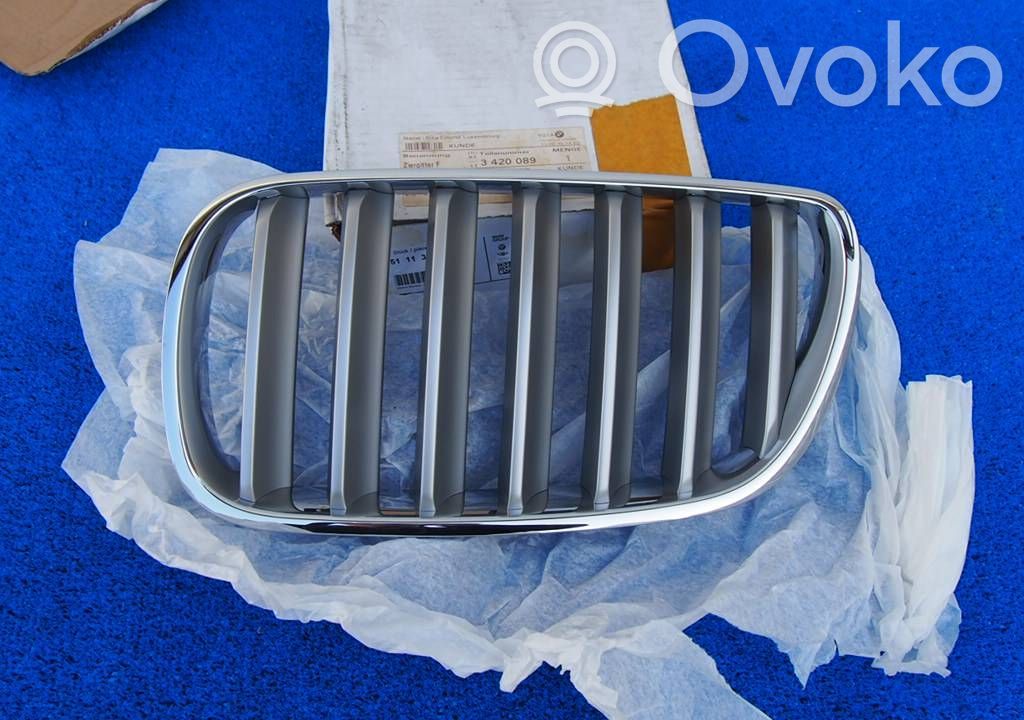 BMW X3 E83 Front bumper upper radiator grill 