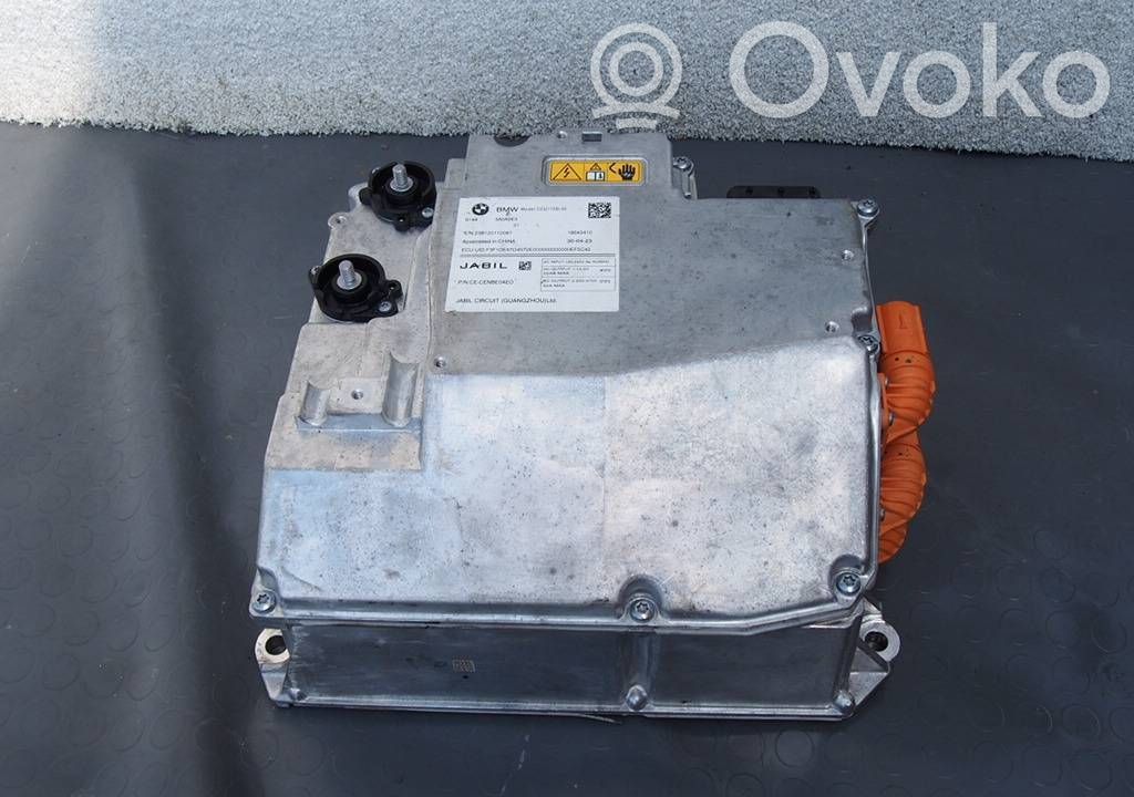 BMW i4 Voltage converter inverter 
