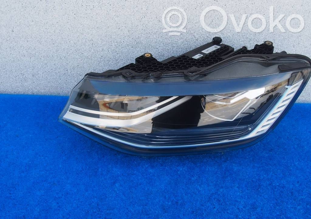 Volkswagen Caddy Lampa przednia 