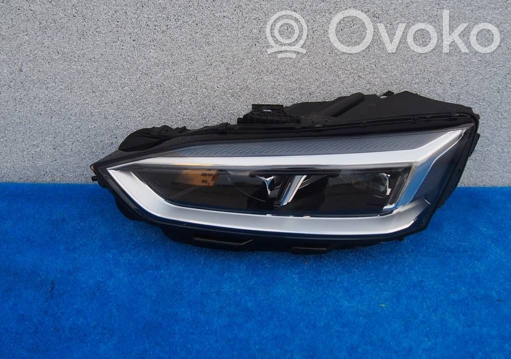 Audi A5 Phare frontale 