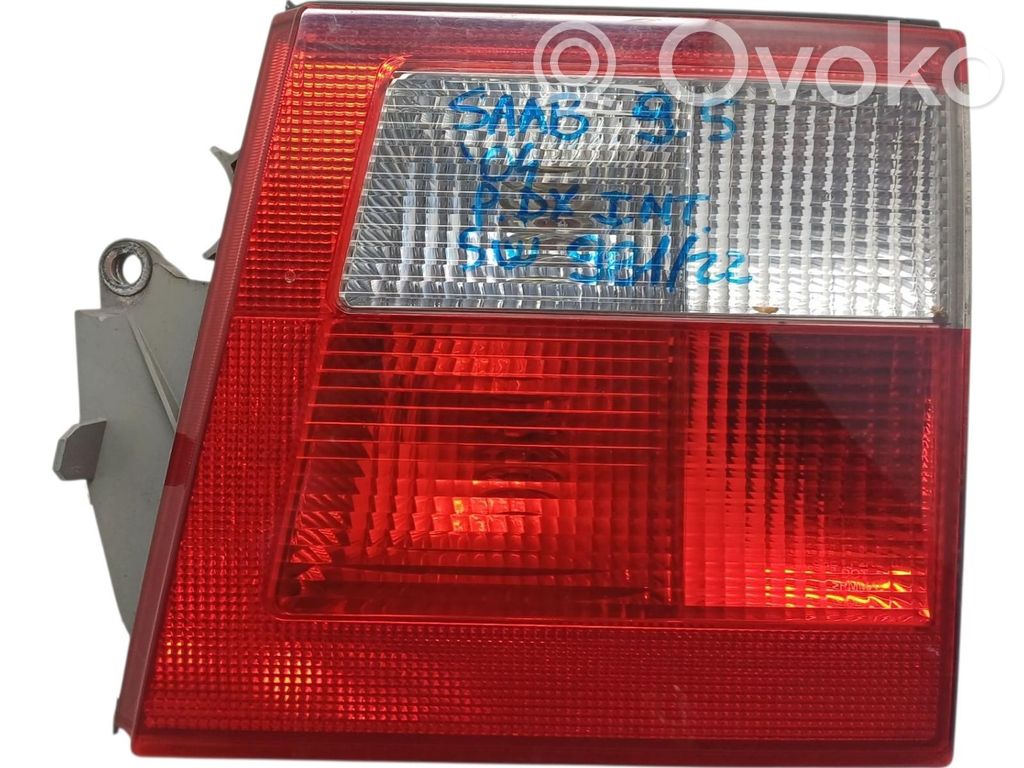 Tailgate rear/tail lights   B205E