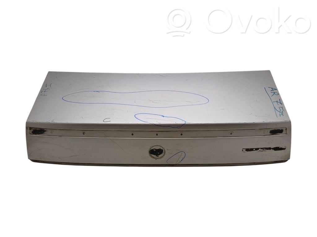 Tailgate/trunk/boot lid   61101