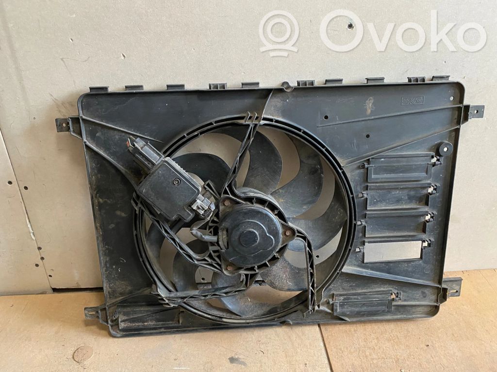 Volvo V70 Elektrisks radiatoru ventilators 