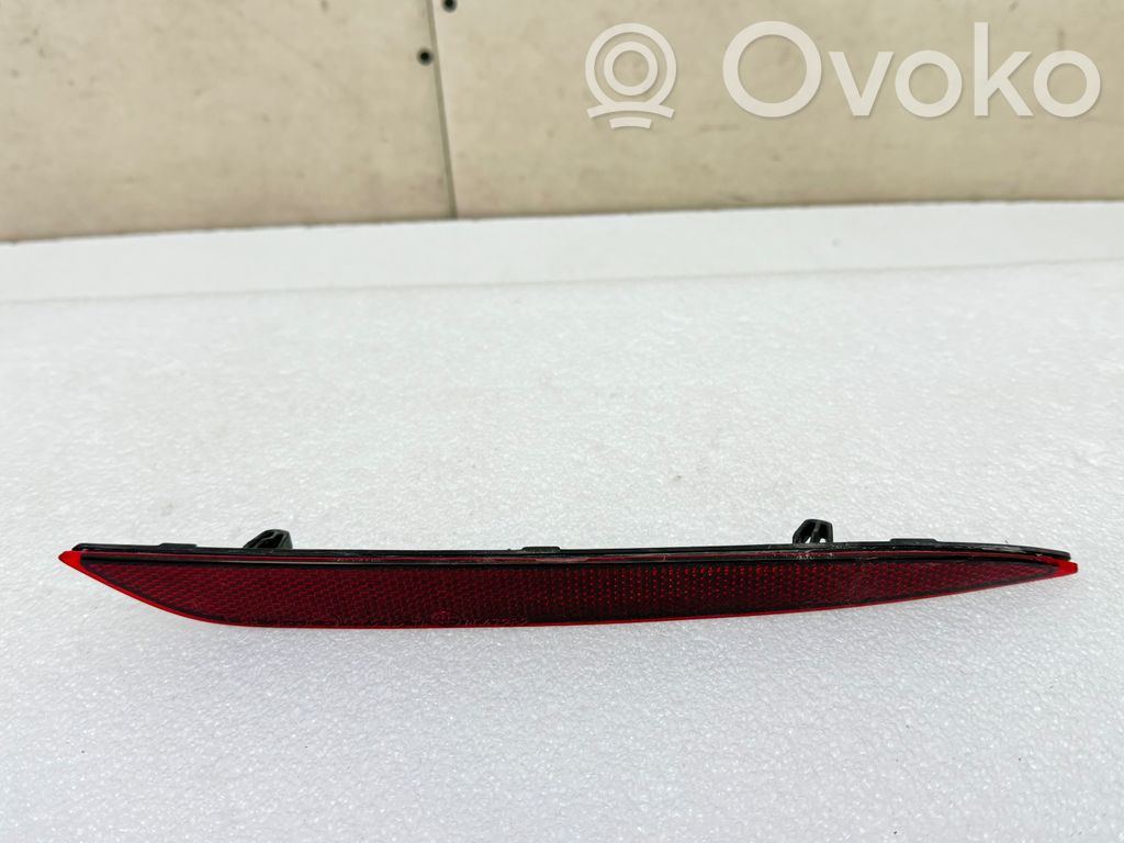 Tesla Model 3 Galinis atšvaitas 