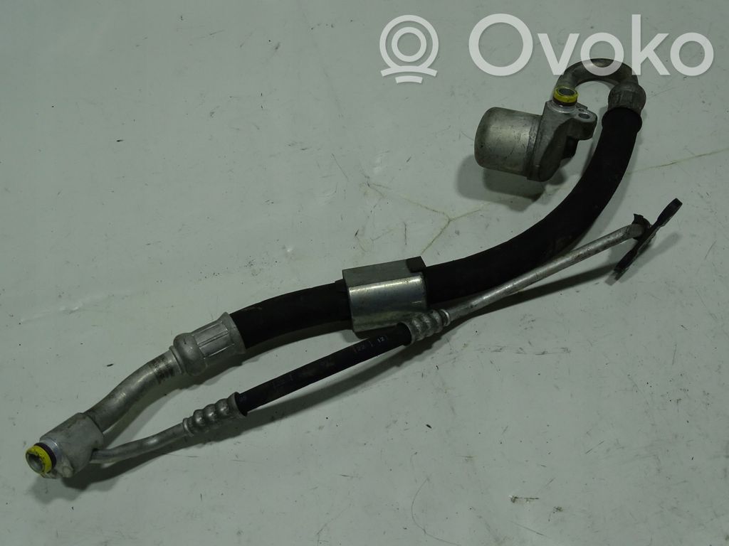Air conditioning (A/C) pipe/hose   6987992,6987992