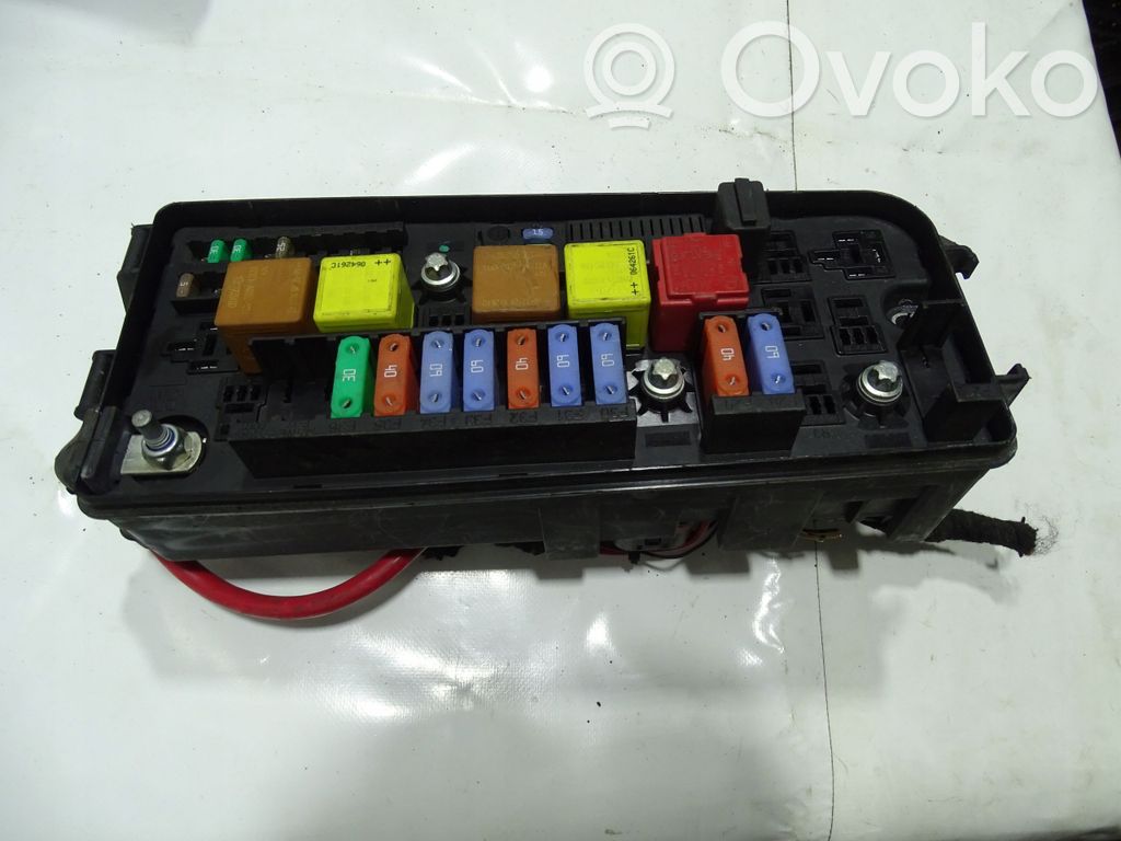 Módulo de fusible   13241893