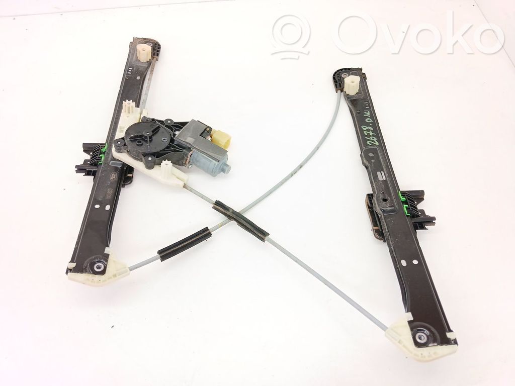 Jaguar E-Pace Front door manual window regulator 