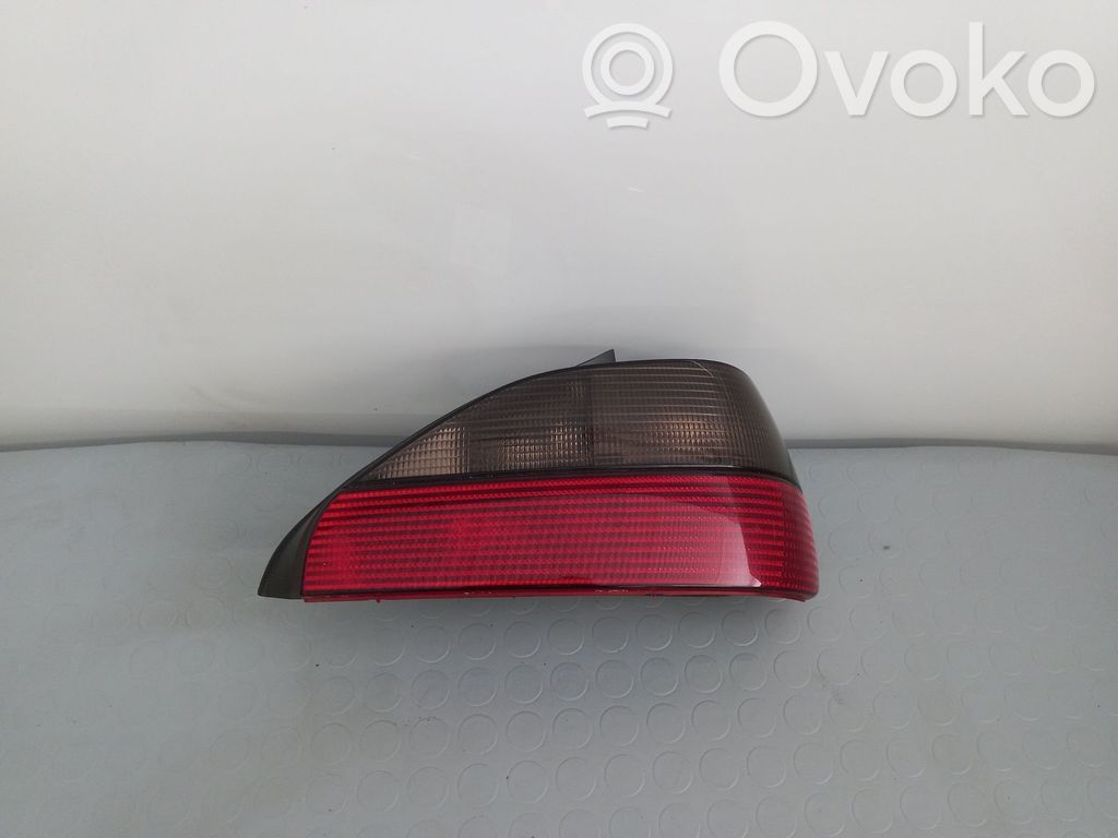 Peugeot 306 Luz trasera/de freno 