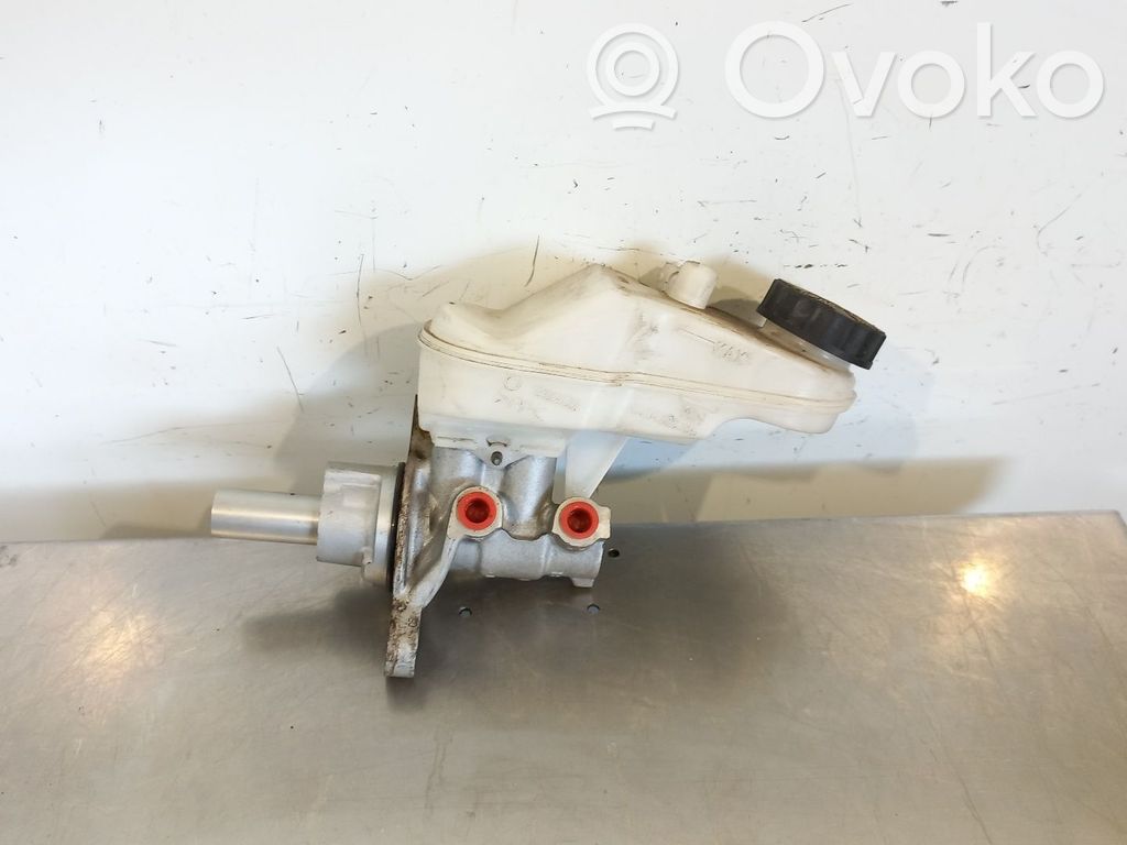 Toyota Aygo AB40 Główny cylinder hamulca 
