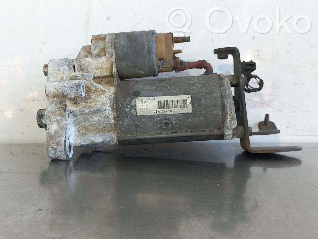 Starter motor   D7R56