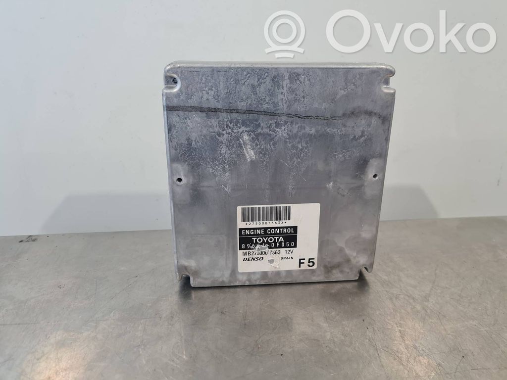 Toyota Corolla Verso AR10 Engine control unit/module 