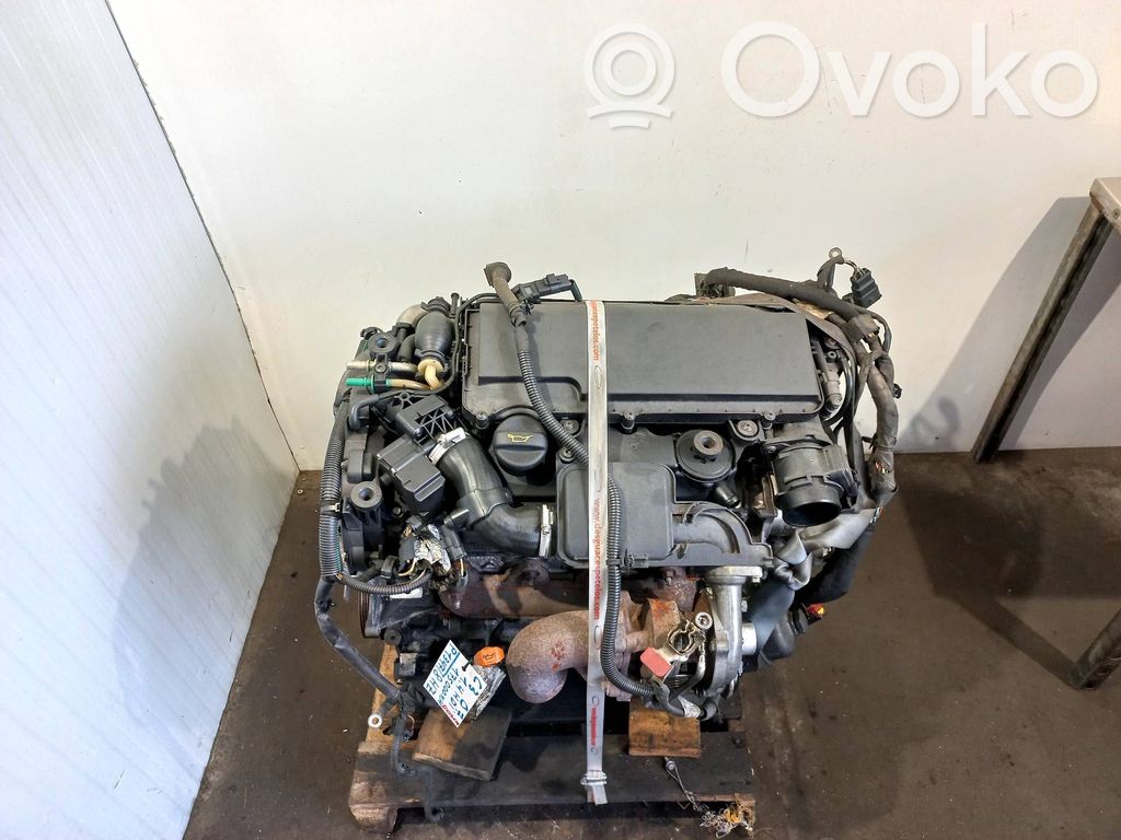 Двигатель   8HZ,175000KMS