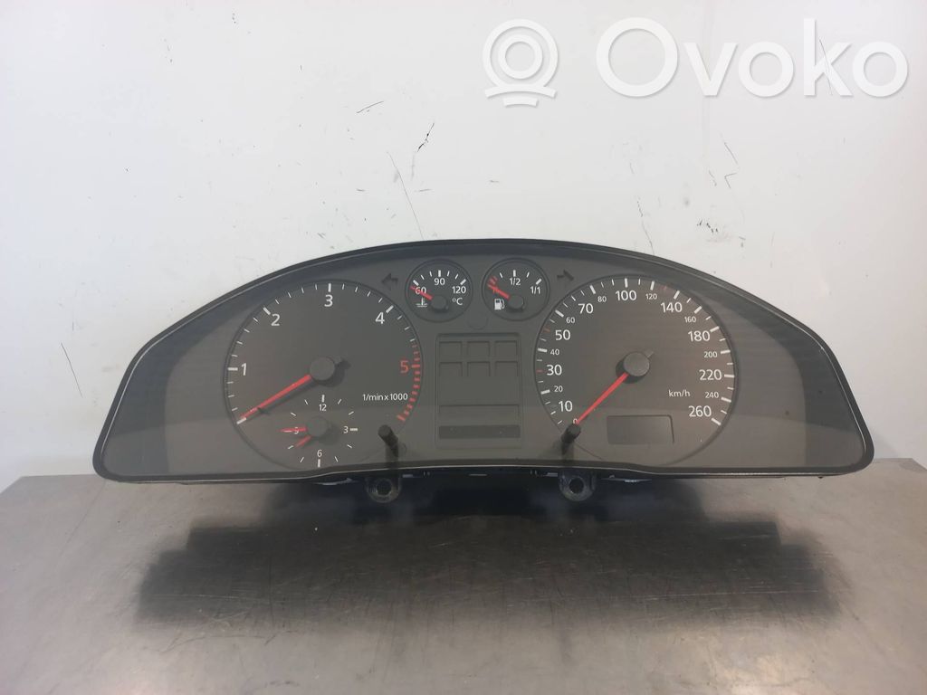 Audi A4 S4 B5 8D Vitezometru (grup de instrumente) 