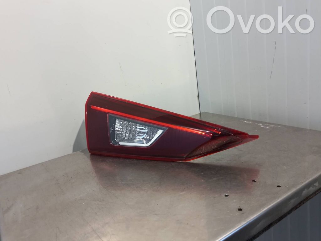 Mazda 3 II Takaluukun takavalot 