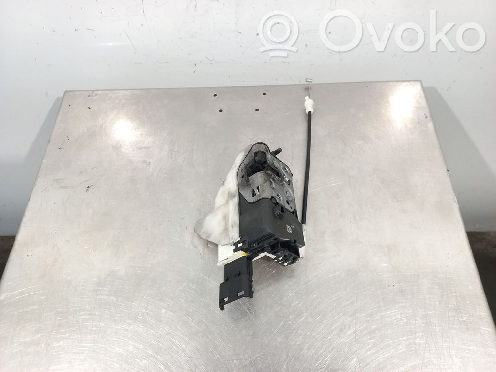 Front door lock   732312