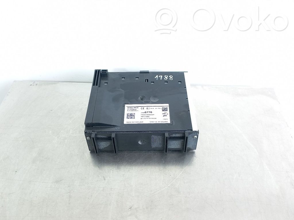 Opel Mokka X Radio/CD/DVD/GPS head unit 