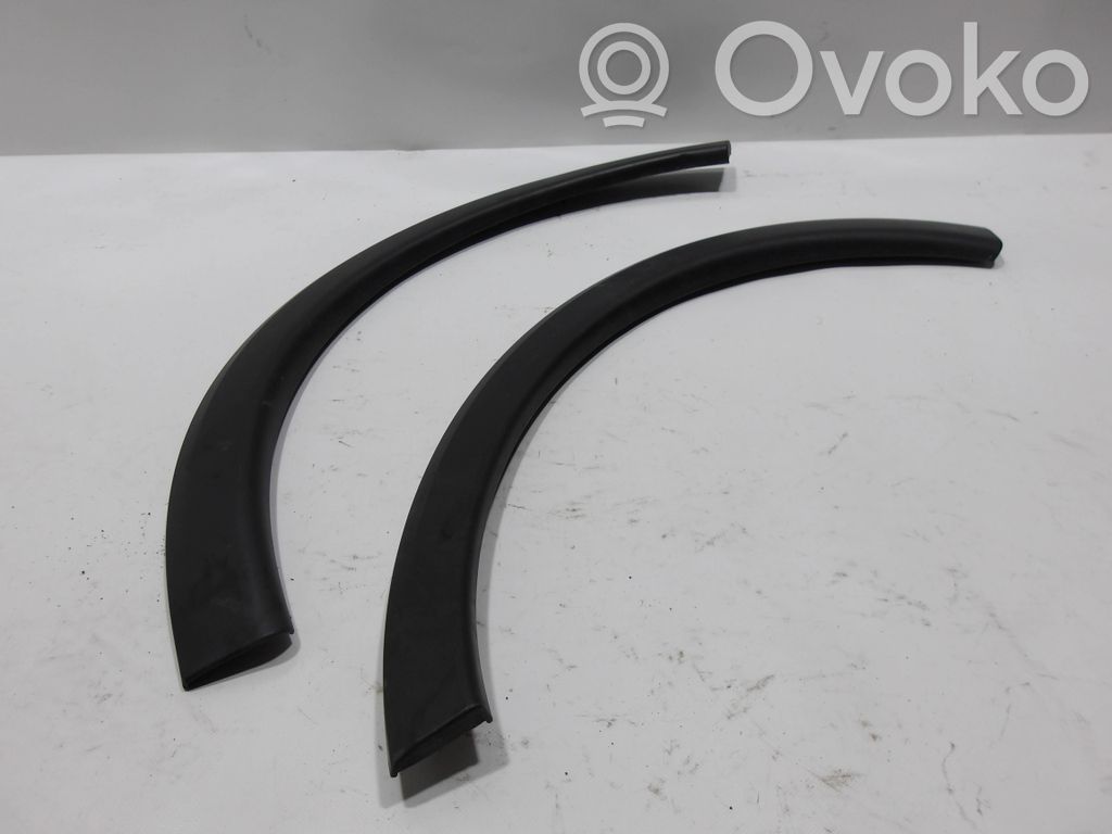 Opel Corsa C Priekšējās arkas apdare 