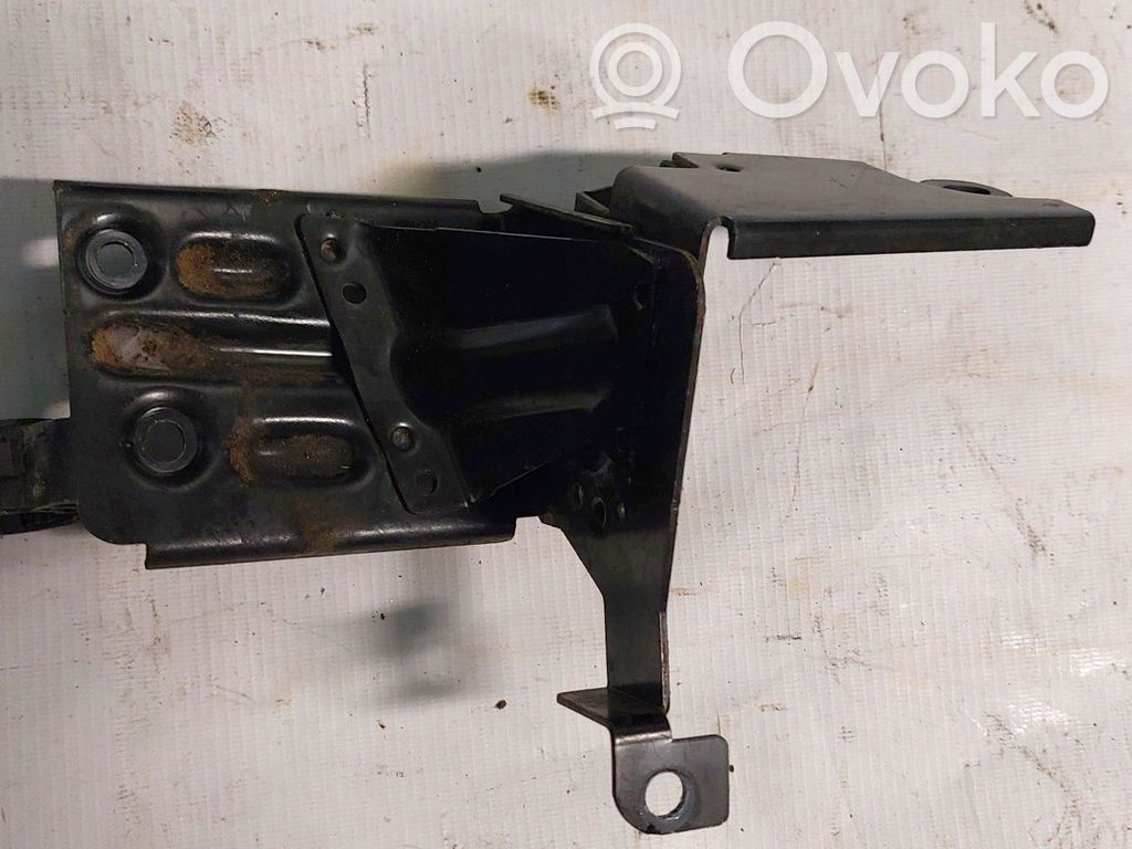 Audi A1 ABS pump bracket 