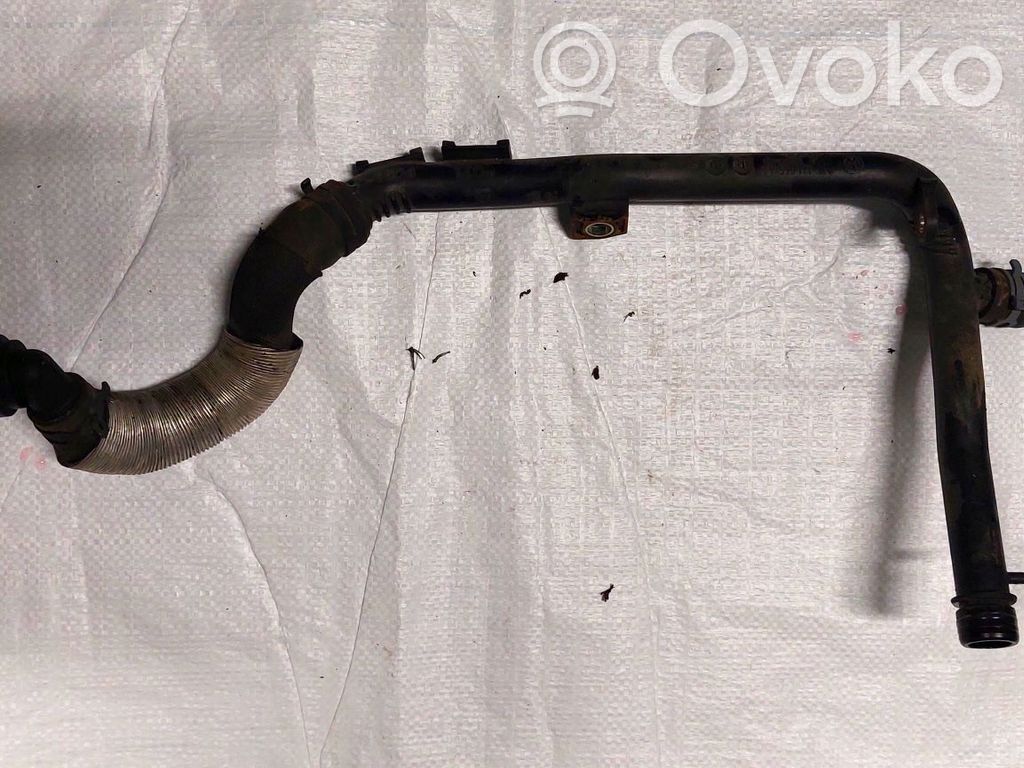 Audi A1 Engine coolant pipe/hose 