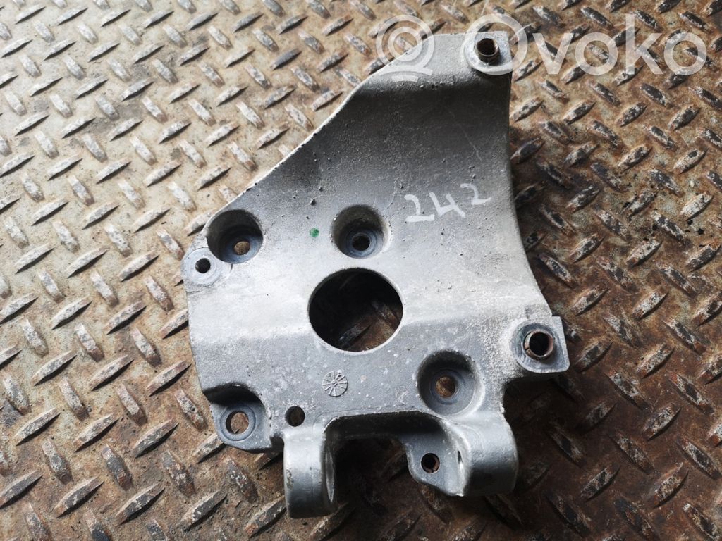 Ford Mondeo MK V A/C compressor mount bracket 