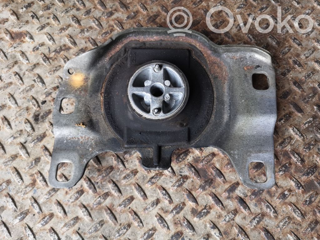 Ford Focus Gearbox mount 