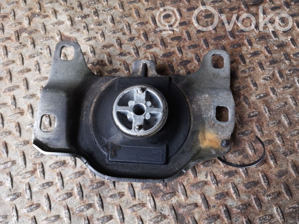 Ford Focus Gearbox mount 