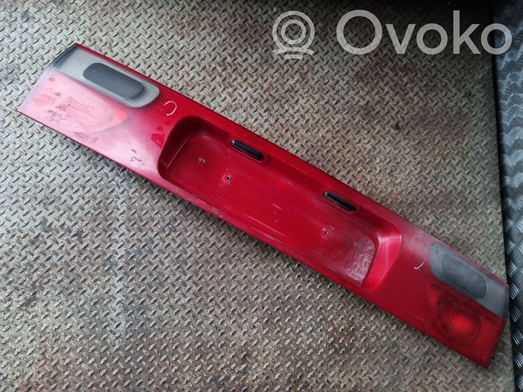 Tailgate rear/tail lights