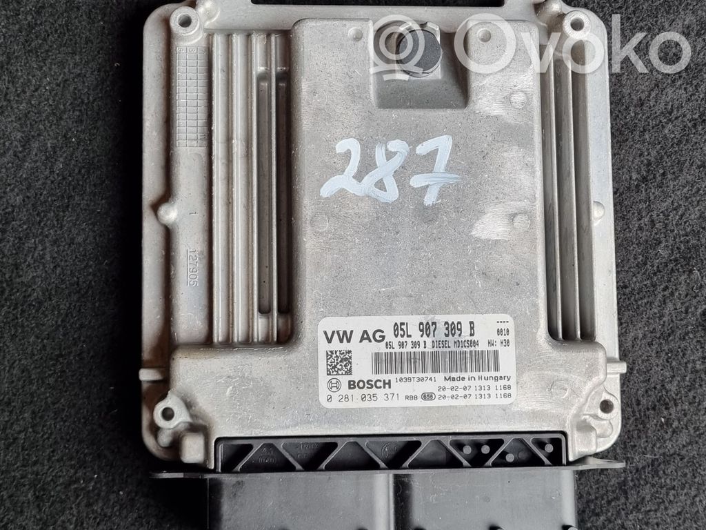 Skoda Superb B8 (3V) Engine control unit/module 