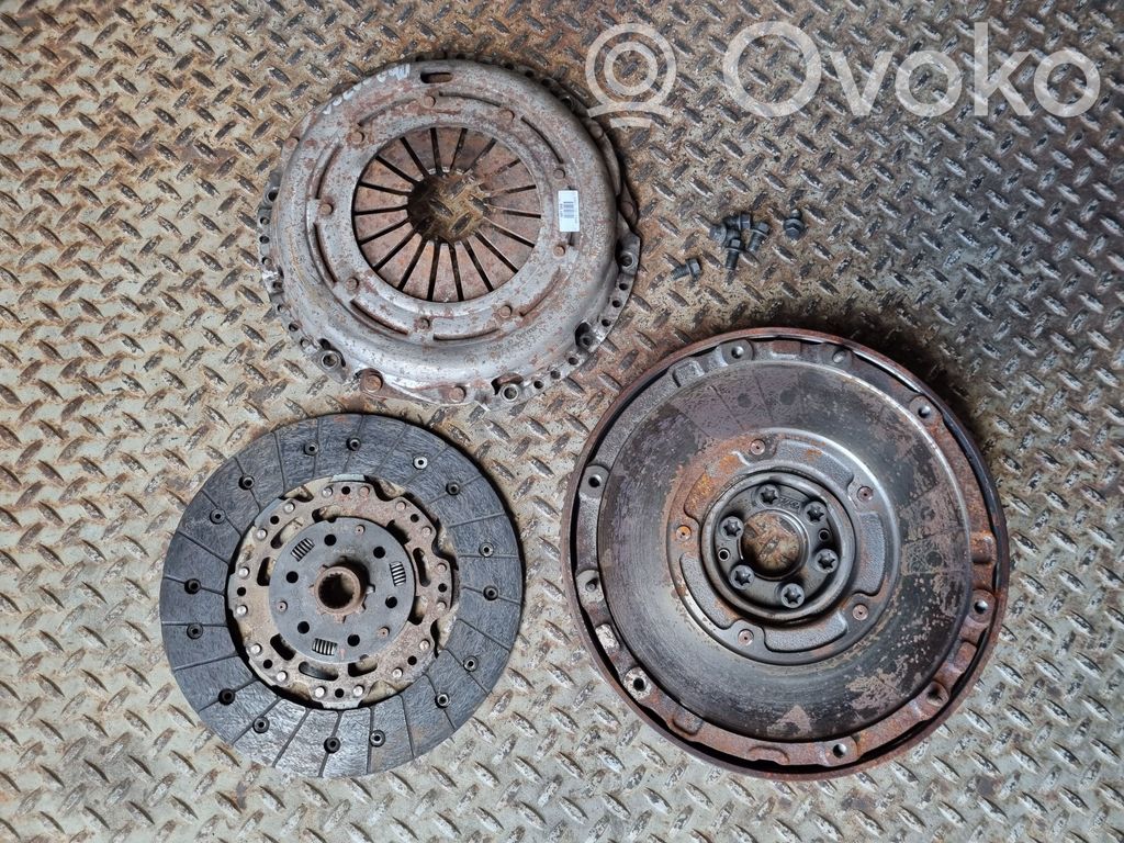 Volvo V40 Sajūga komplekts 
