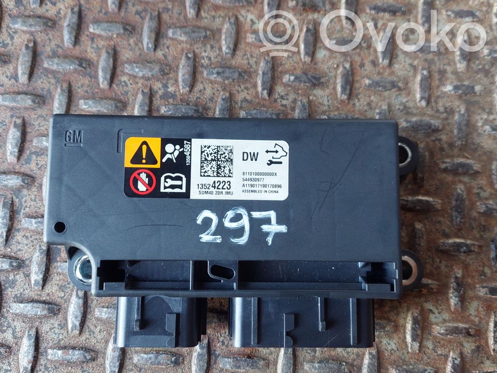 Buick Encore I Airbag control unit/module 