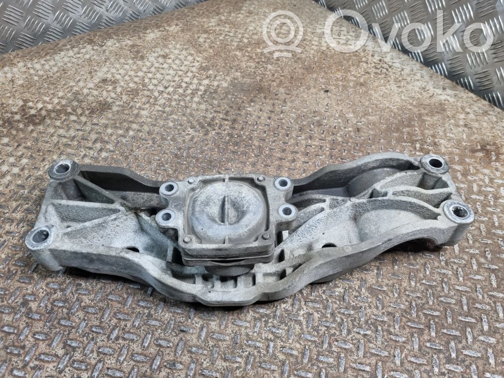 Dodge Challenger Gearbox mounting bracket 