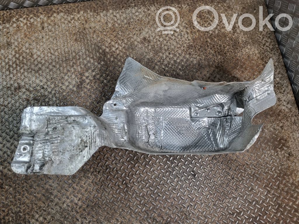 Chrysler Pacifica Protección térmica del escape 