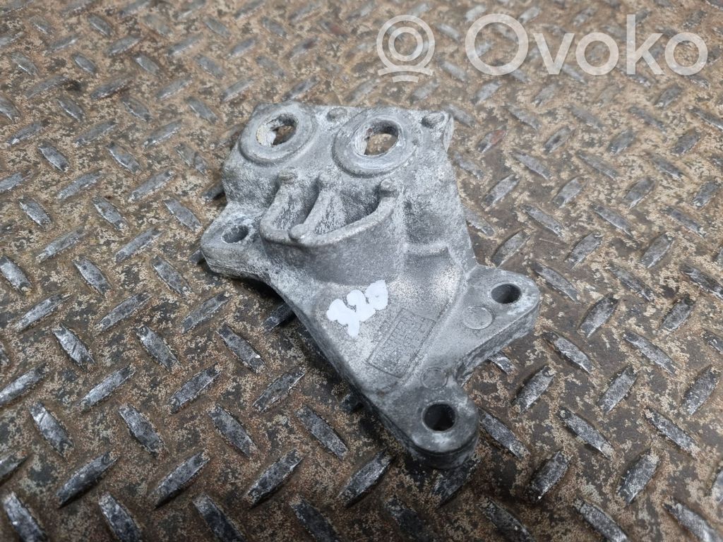 Volvo XC40 Front differential bracket 