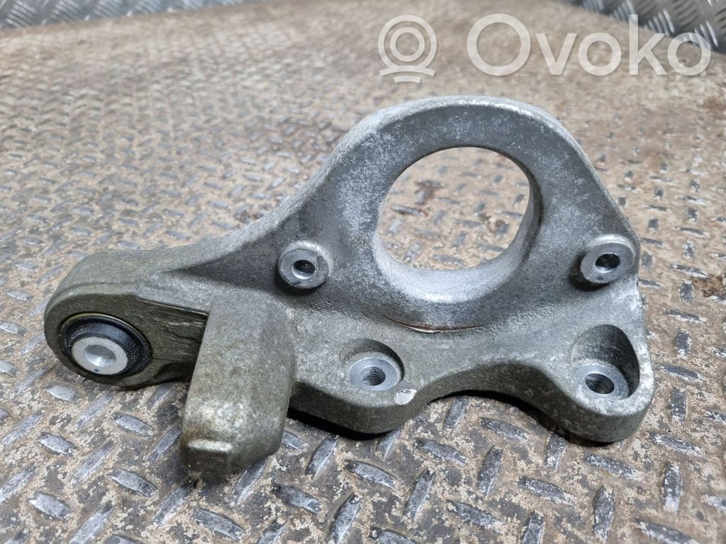 Volvo XC40 Driveshaft support bearing bracket 
