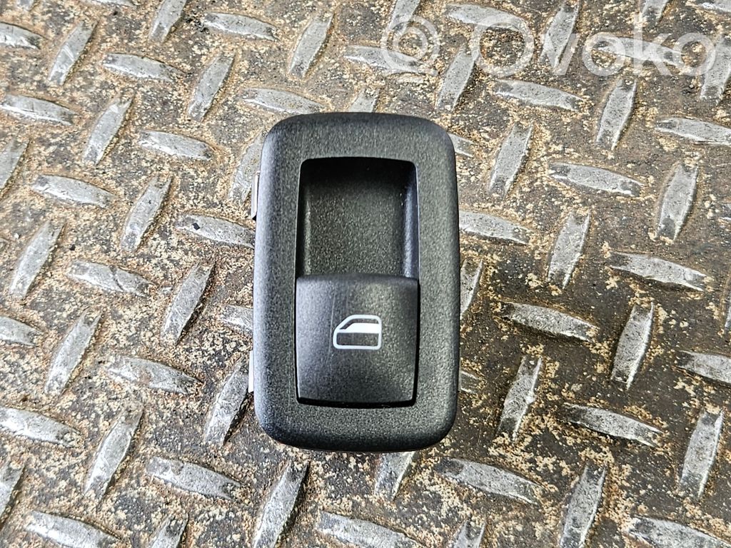 Ram 1500 Electric window control switch 