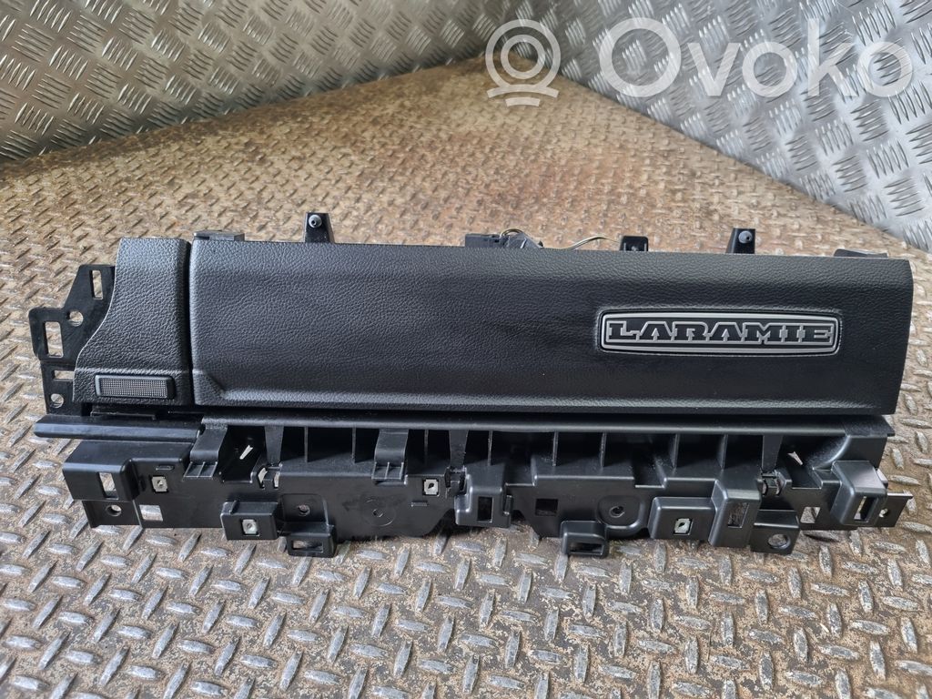Ram 1500 DT Handschuhfach 