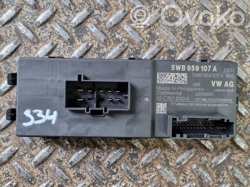 Audi Q3 F3 Other control units/modules 