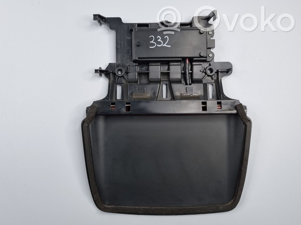 Dodge Charger Third/center stoplight 