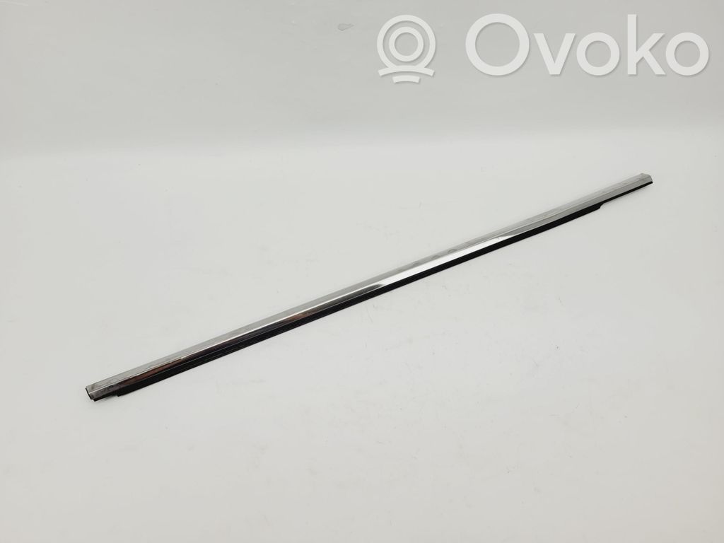 Renault Espace -  Grand espace V Front door glass trim molding 