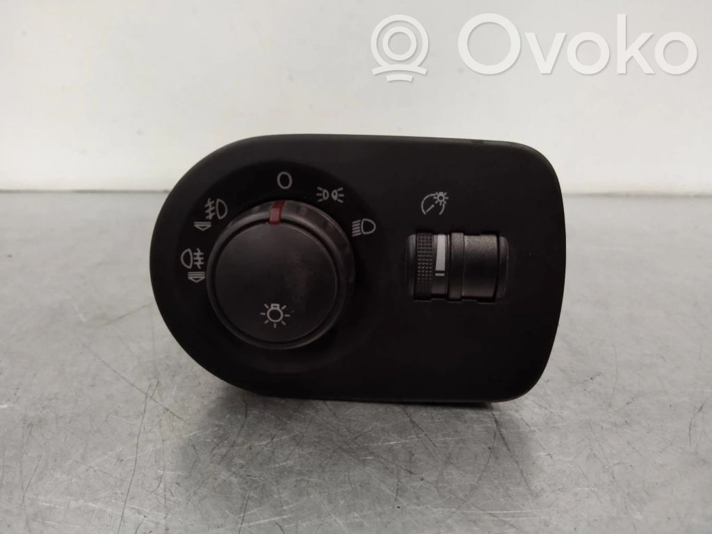 Seat Leon (1P) Interruptor de luz 