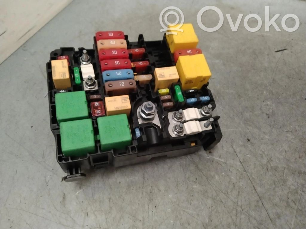 Peugeot 308 Dzinēja vadības bloks 