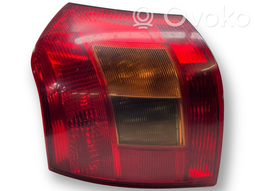 Rear/tail lights   E110459