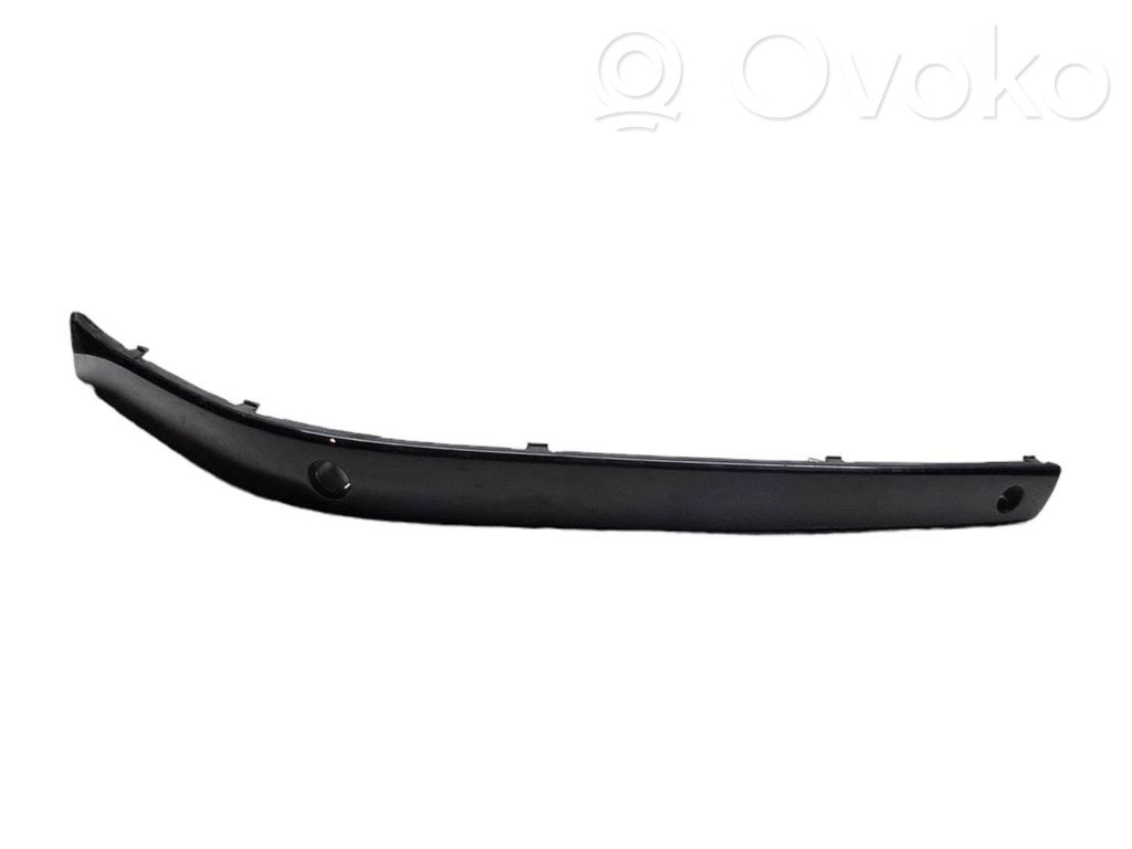 Front bumper splitter molding   8240293,559989