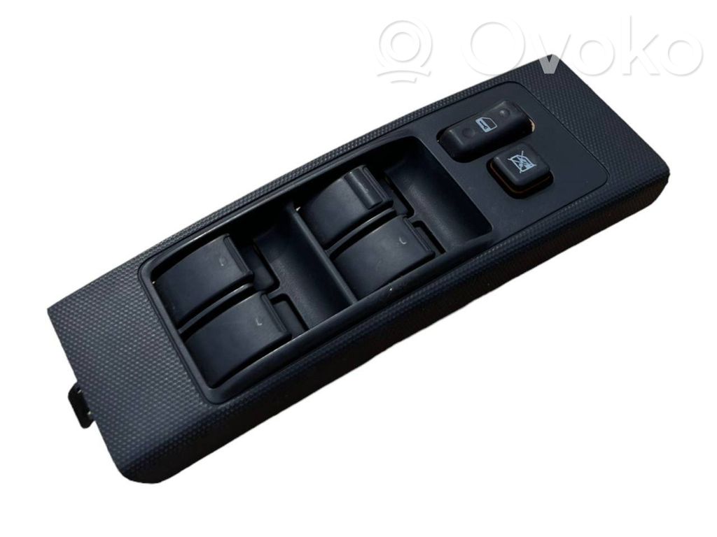 Electric window control switch   848200F030,848200F03000,54355667D,37073C