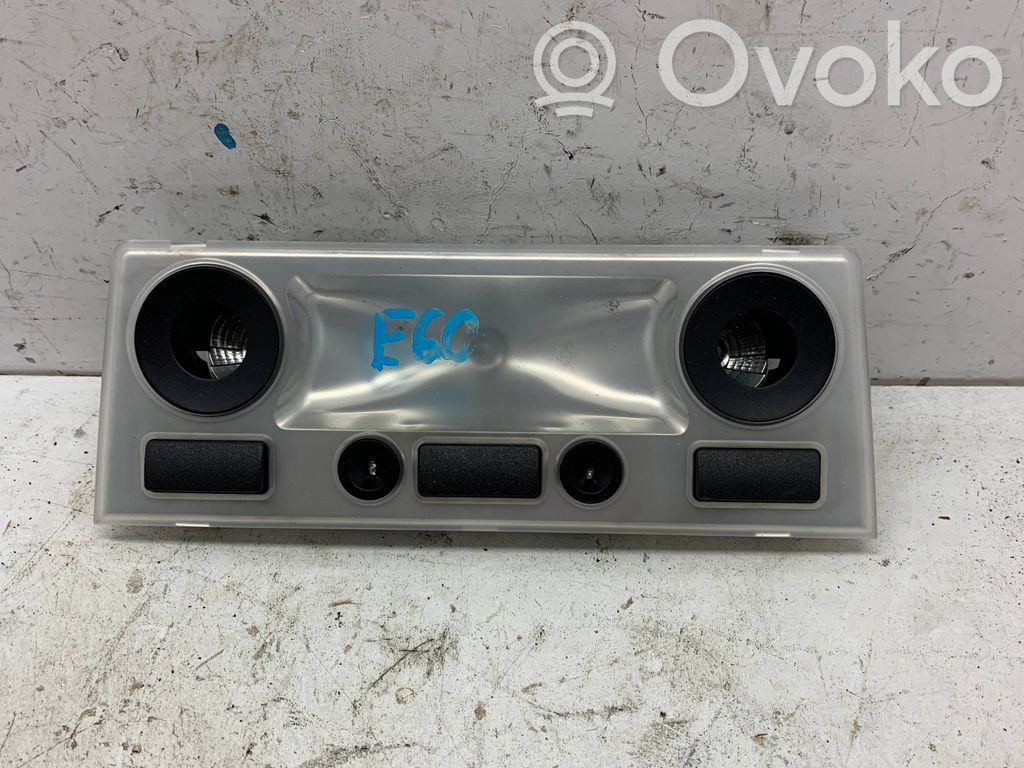 BMW 5 E60 E61 Galinių vietų apšvietimo žibintas 